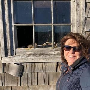 Meet your Posher, Jeannette